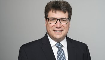 Dr. Christian Oetiker